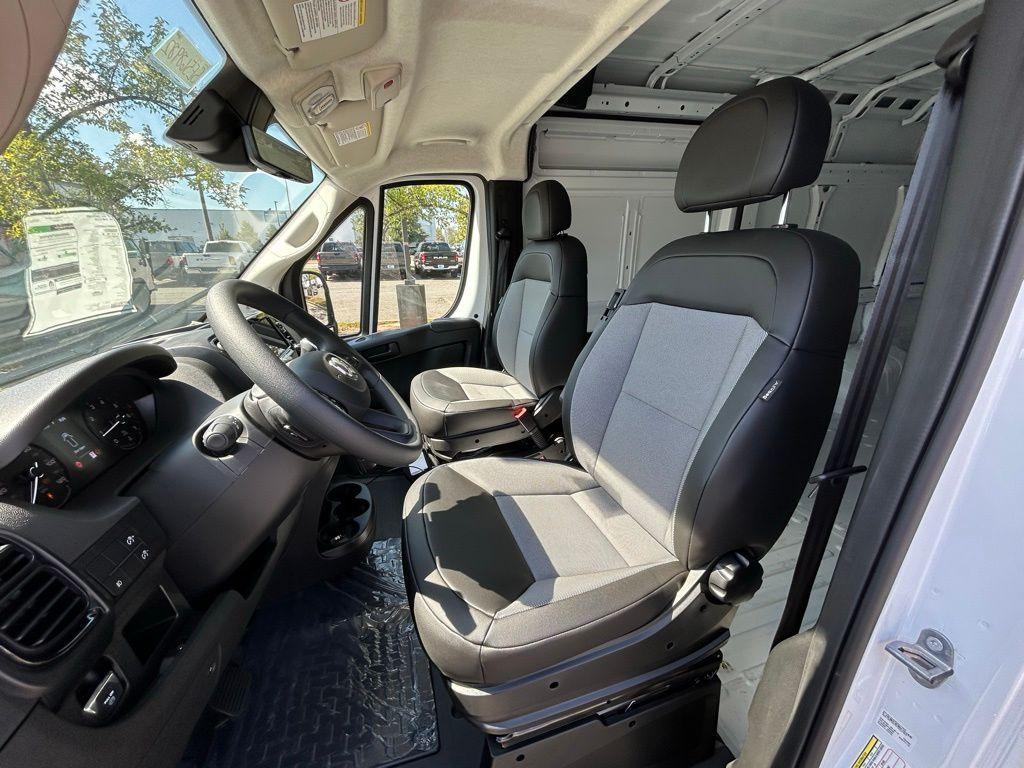 new 2025 Ram ProMaster 2500 car, priced at $47,971