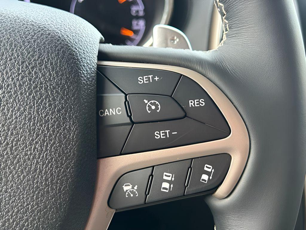 used 2015 Jeep Grand Cherokee car, priced at $16,015