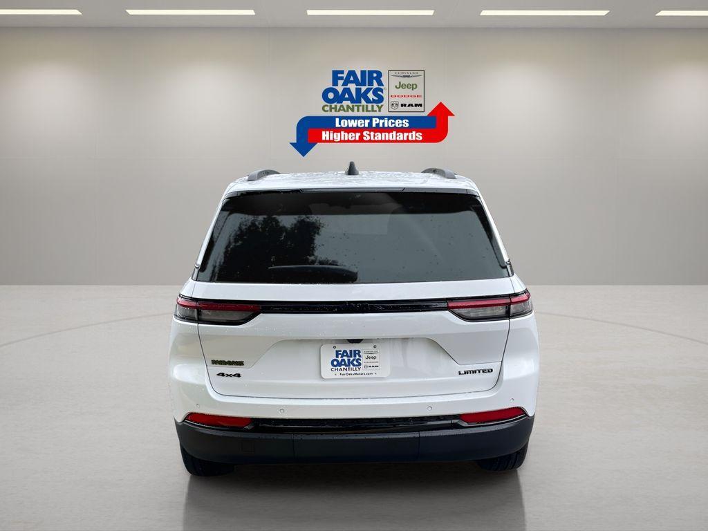 new 2025 Jeep Grand Cherokee car, priced at $49,405