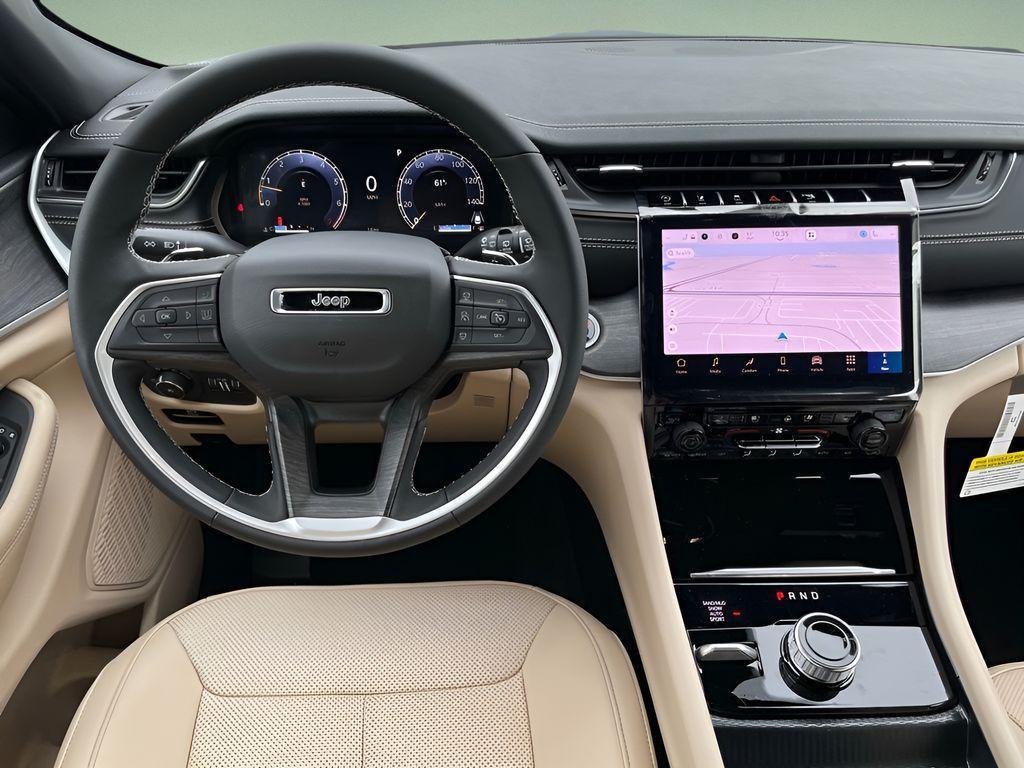new 2025 Jeep Grand Cherokee car, priced at $49,405