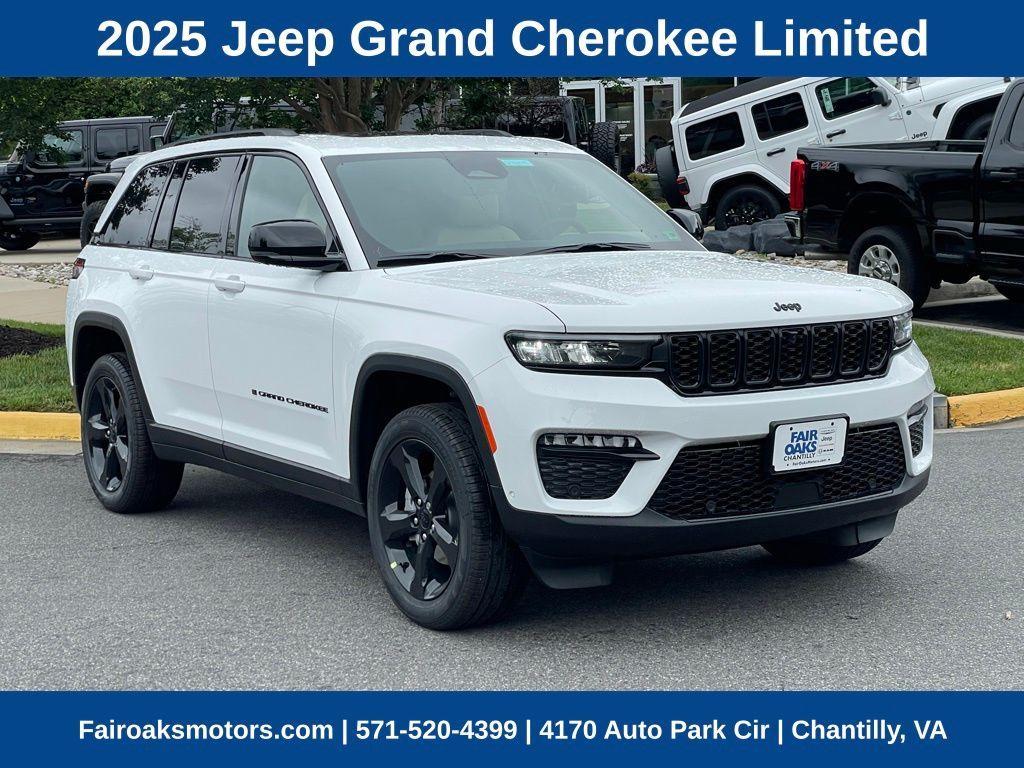 new 2025 Jeep Grand Cherokee car, priced at $47,405