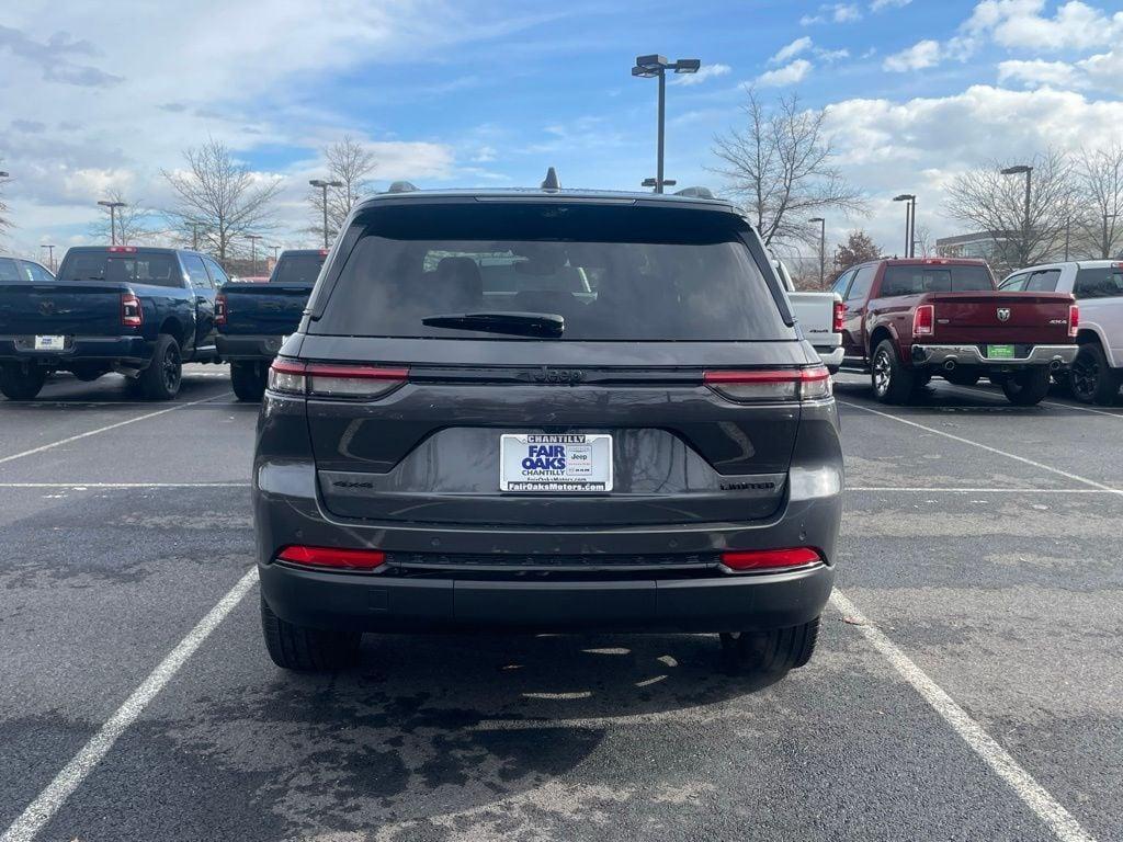 new 2025 Jeep Grand Cherokee car, priced at $51,557