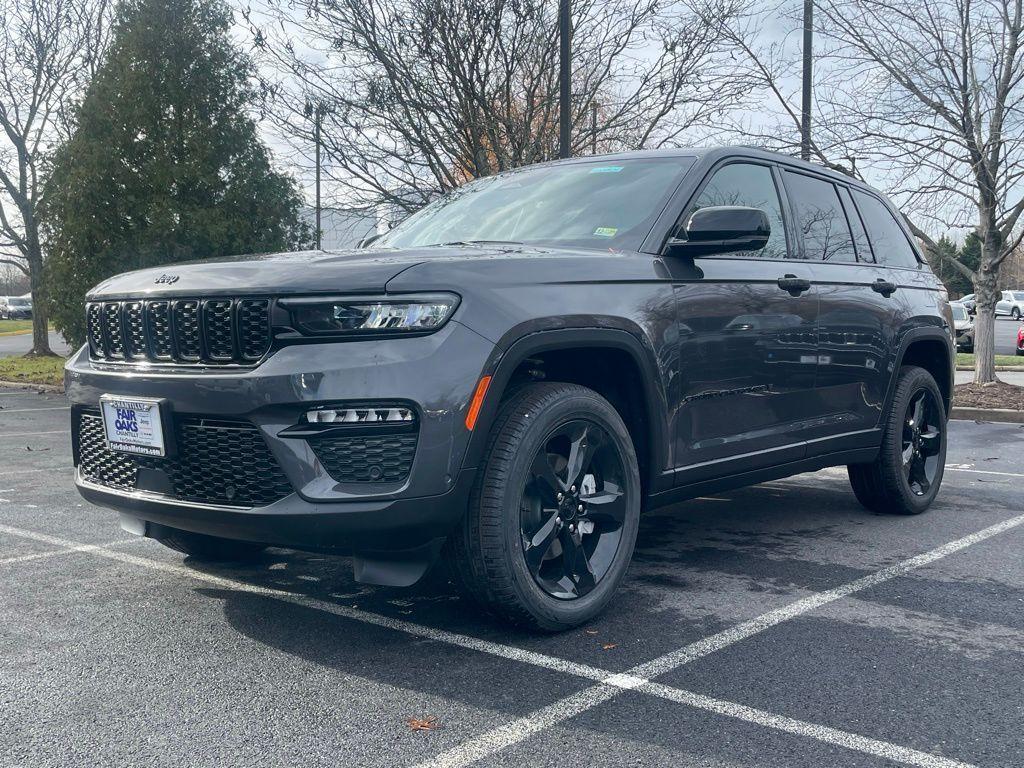 new 2025 Jeep Grand Cherokee car, priced at $51,557