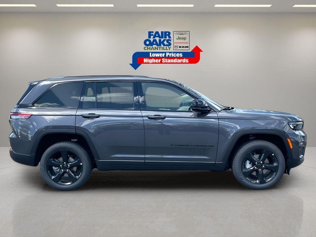 new 2025 Jeep Grand Cherokee car, priced at $49,923