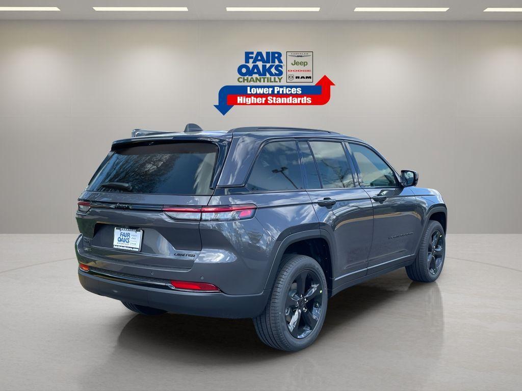 new 2025 Jeep Grand Cherokee car, priced at $49,923