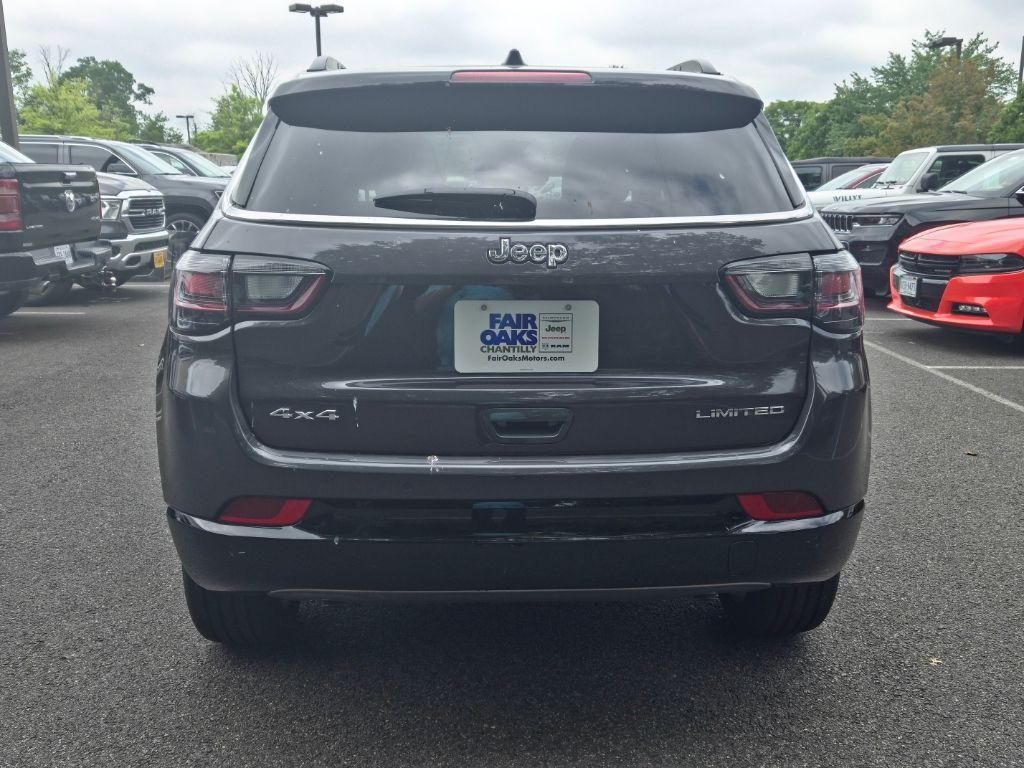 new 2024 Jeep Compass car, priced at $33,327