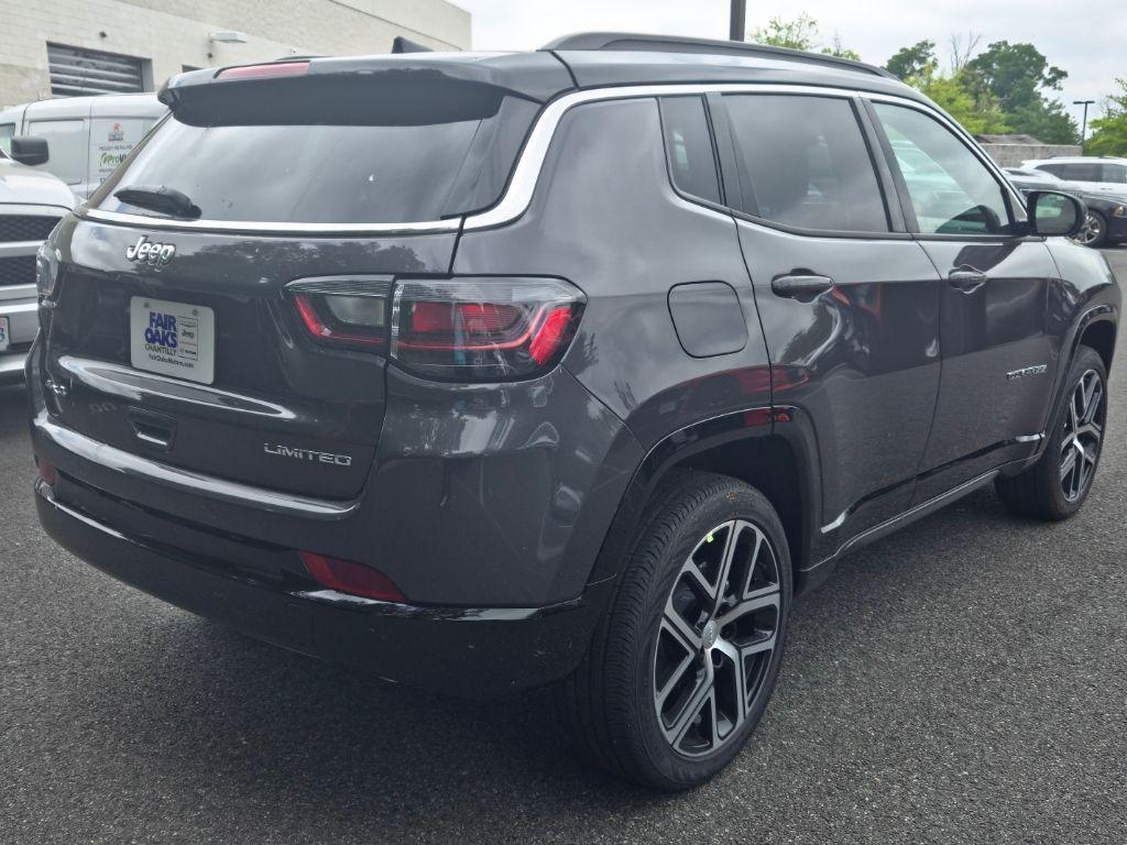 new 2024 Jeep Compass car, priced at $33,327