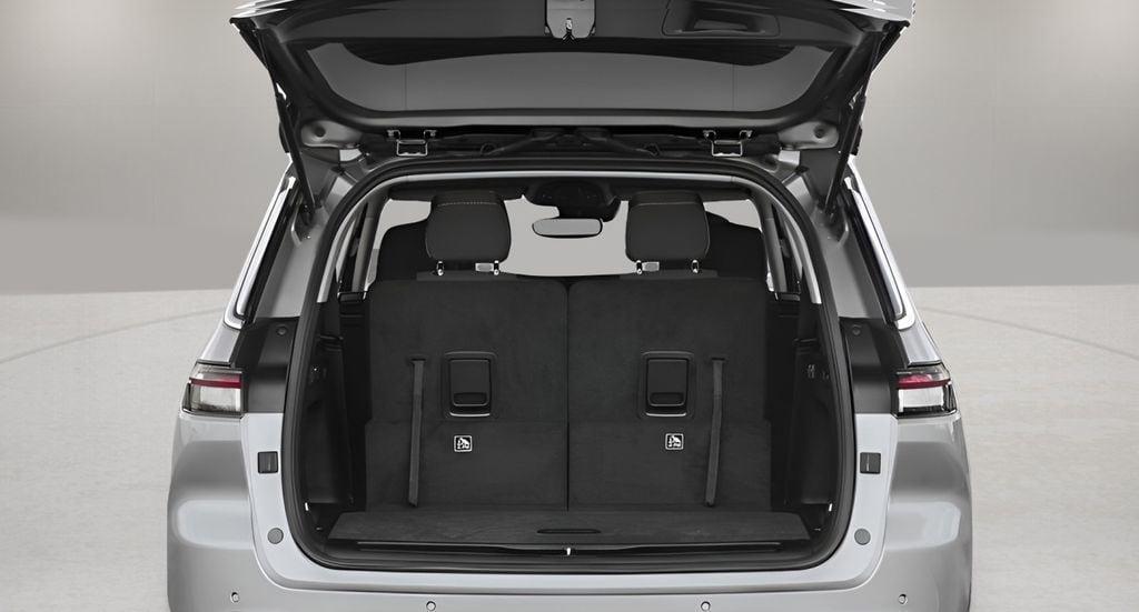 new 2025 Jeep Grand Cherokee L car, priced at $66,195