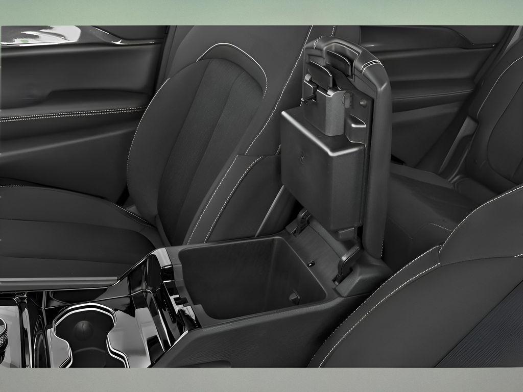 new 2025 Jeep Grand Cherokee L car, priced at $66,195