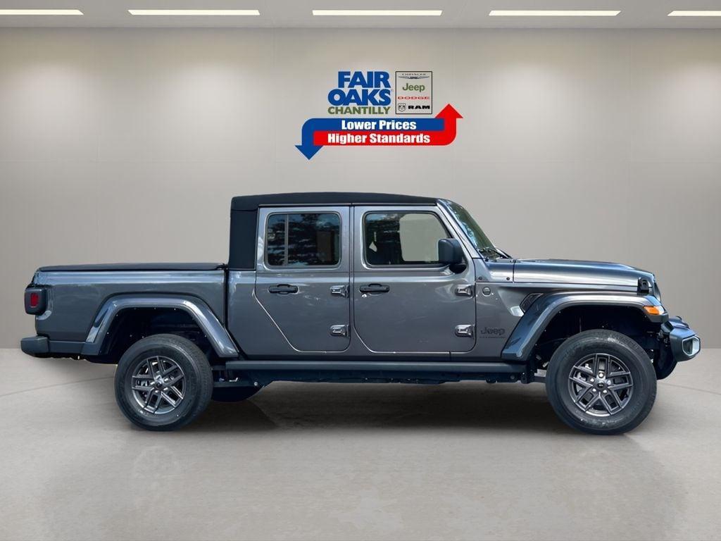 used 2024 Jeep Gladiator car, priced at $32,940