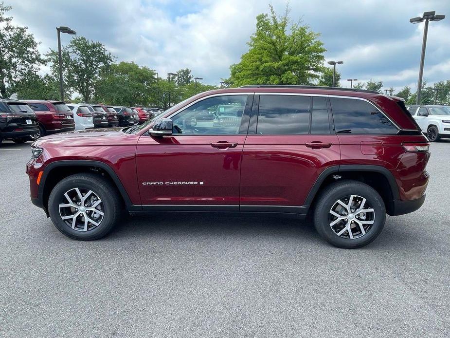 new 2024 Jeep Grand Cherokee car, priced at $40,296