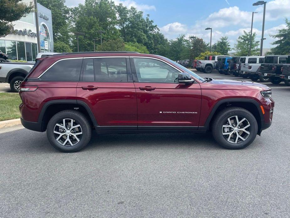 new 2024 Jeep Grand Cherokee car, priced at $40,296