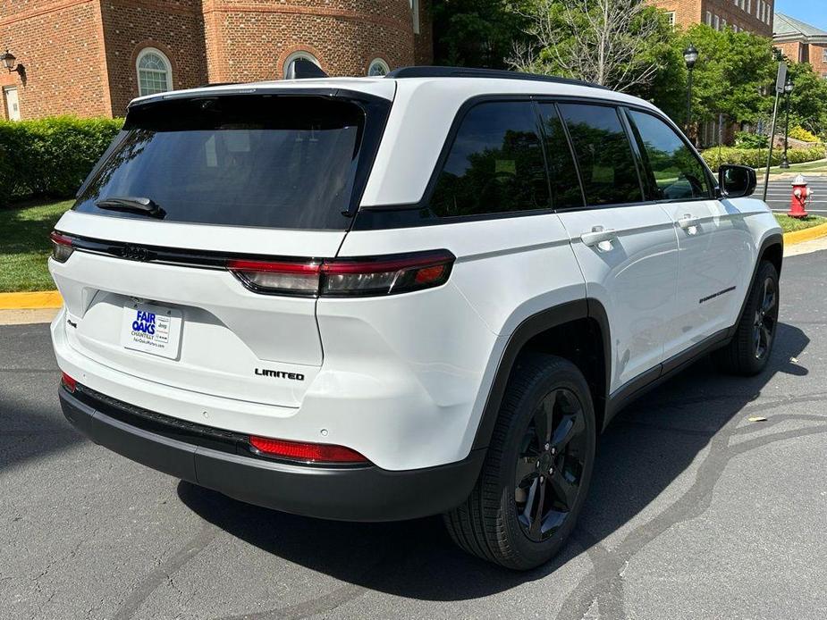 new 2024 Jeep Grand Cherokee car, priced at $46,693