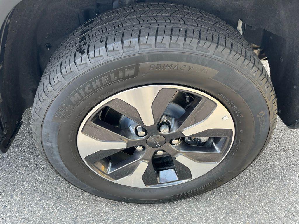 used 2024 Jeep Grand Cherokee 4xe car, priced at $30,074