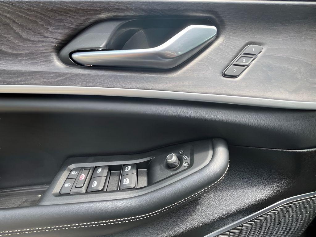 new 2024 Jeep Grand Cherokee 4xe car, priced at $33,123
