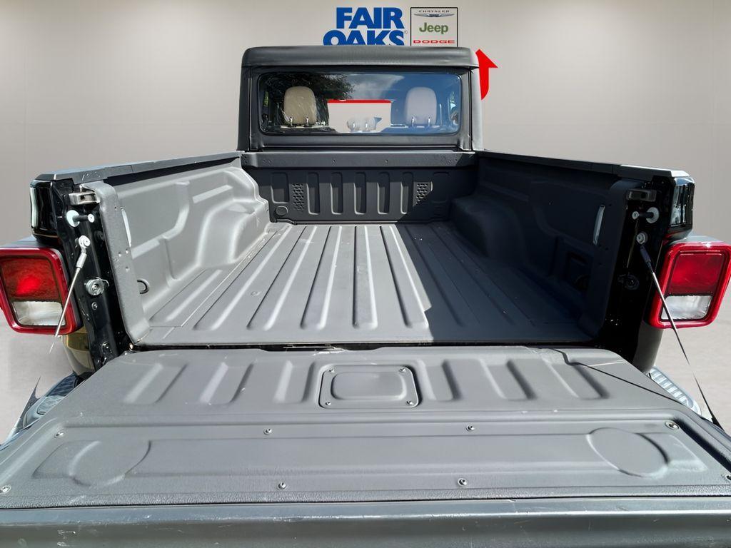 used 2023 Jeep Gladiator car, priced at $33,616