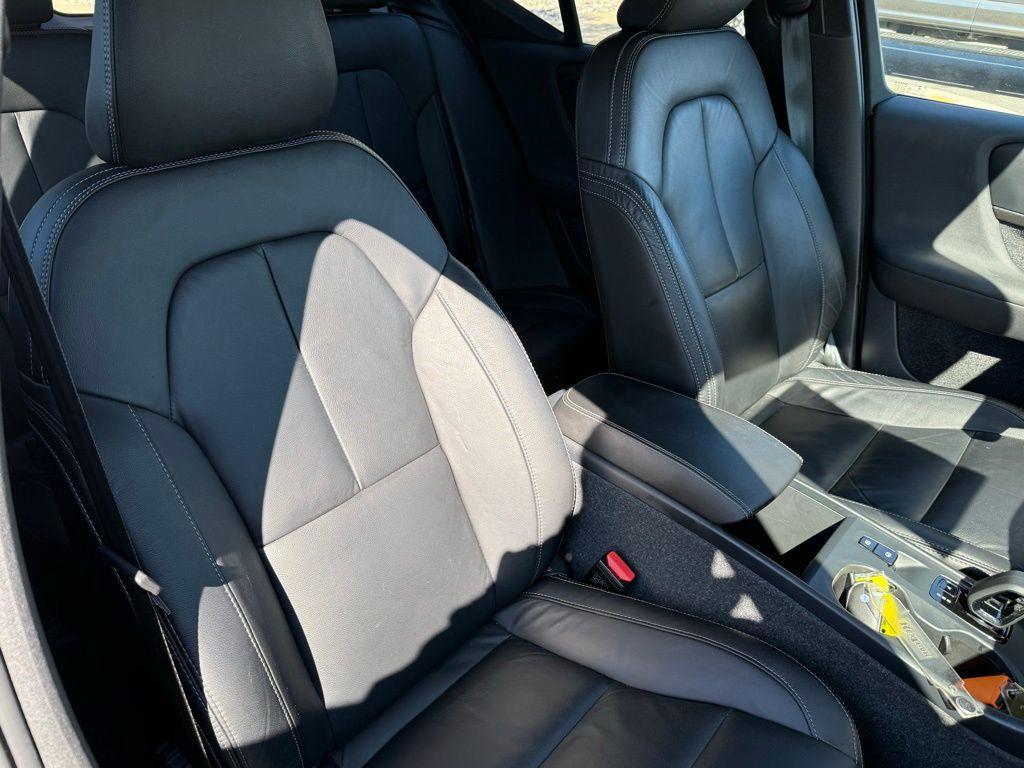 used 2023 Volvo XC40 car, priced at $23,086