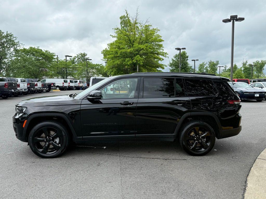 used 2022 Jeep Grand Cherokee L car, priced at $32,981