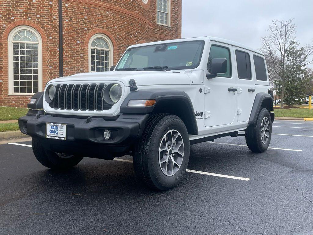 new 2025 Jeep Wrangler car, priced at $50,124