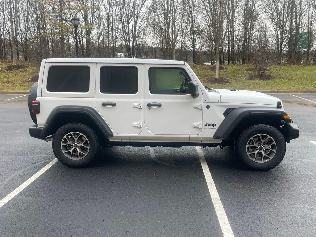 new 2025 Jeep Wrangler car, priced at $50,124