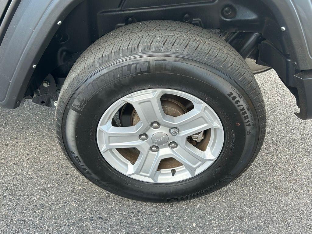 used 2022 Jeep Wrangler Unlimited car, priced at $28,120