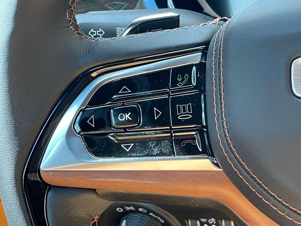 new 2025 Jeep Grand Cherokee car
