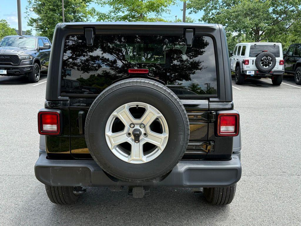 used 2022 Jeep Wrangler Unlimited car, priced at $32,987