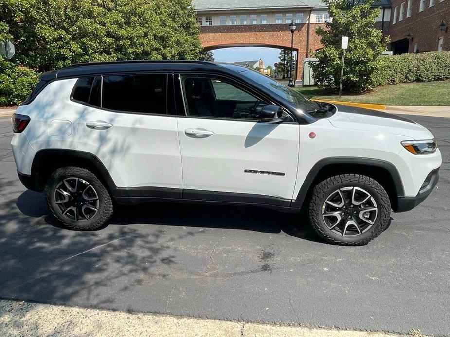 new 2024 Jeep Compass car, priced at $35,743