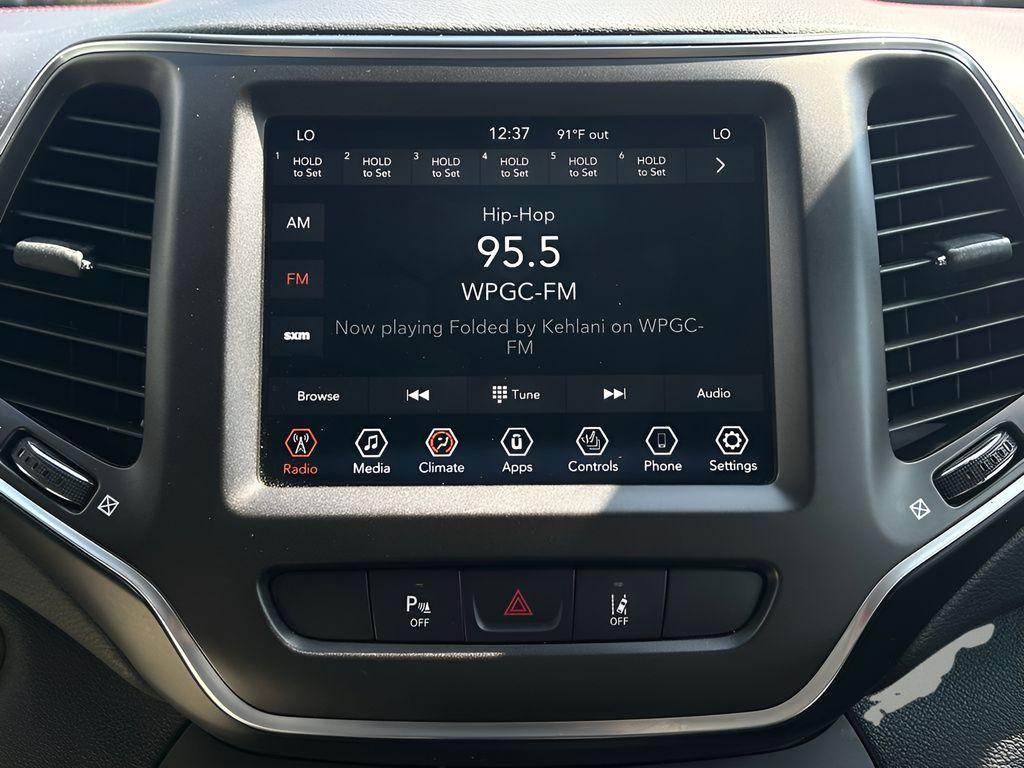 used 2022 Jeep Cherokee car, priced at $24,909