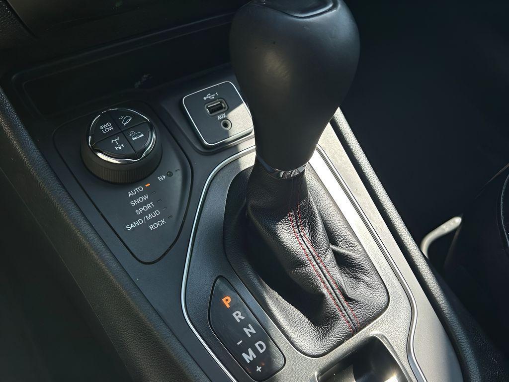 used 2022 Jeep Cherokee car, priced at $24,909