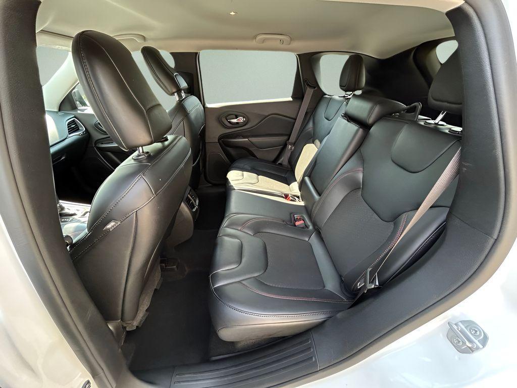 used 2022 Jeep Cherokee car, priced at $24,909