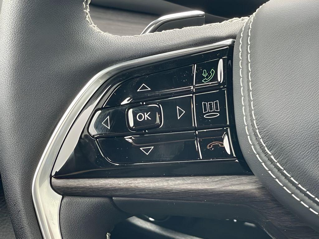new 2025 Jeep Grand Cherokee car, priced at $56,284