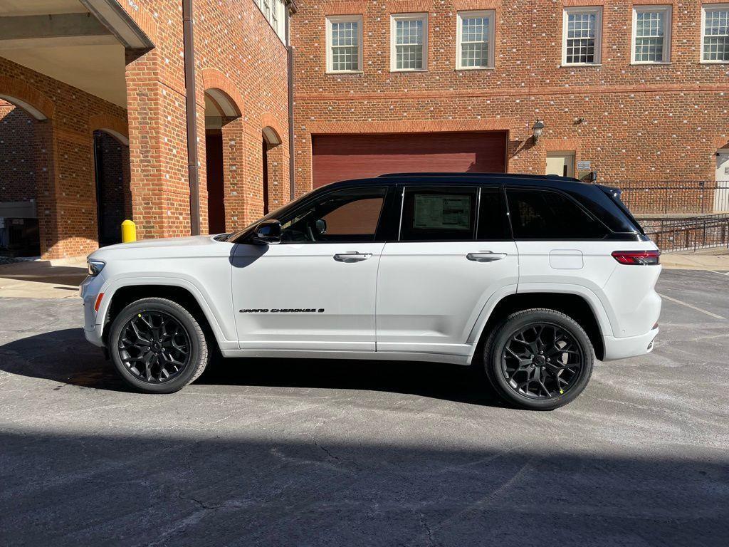 new 2025 Jeep Grand Cherokee car, priced at $65,126