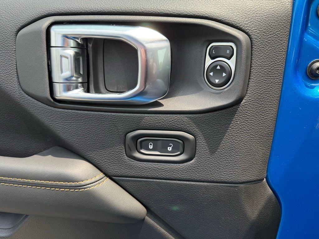 new 2025 Jeep Wrangler car, priced at $98,764