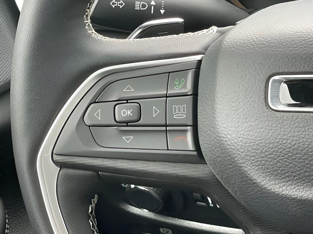 new 2025 Jeep Grand Cherokee L car, priced at $46,667