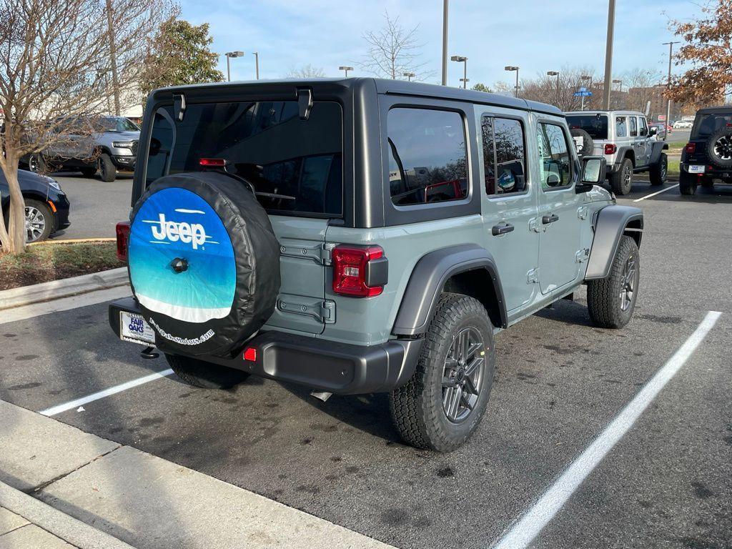 new 2025 Jeep Wrangler car, priced at $55,582