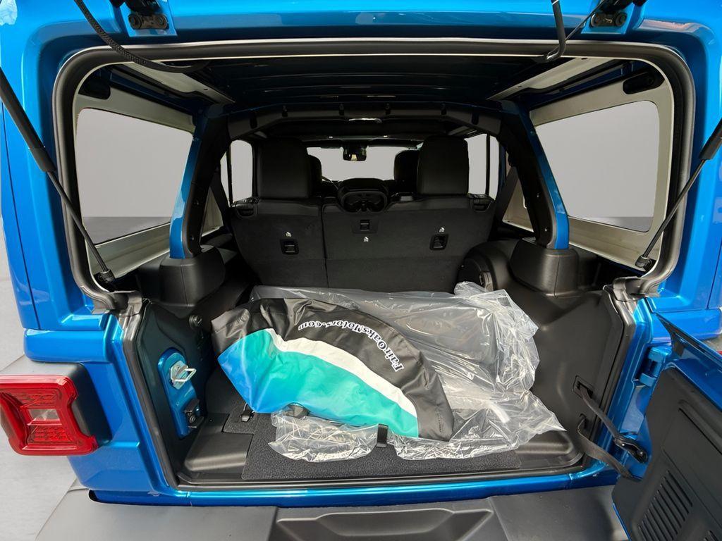 new 2025 Jeep Wrangler car, priced at $58,559
