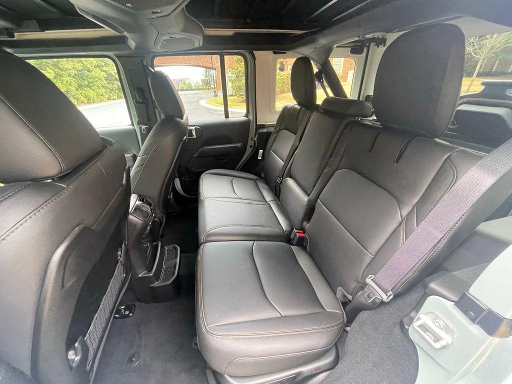 new 2024 Jeep Wrangler 4xe car