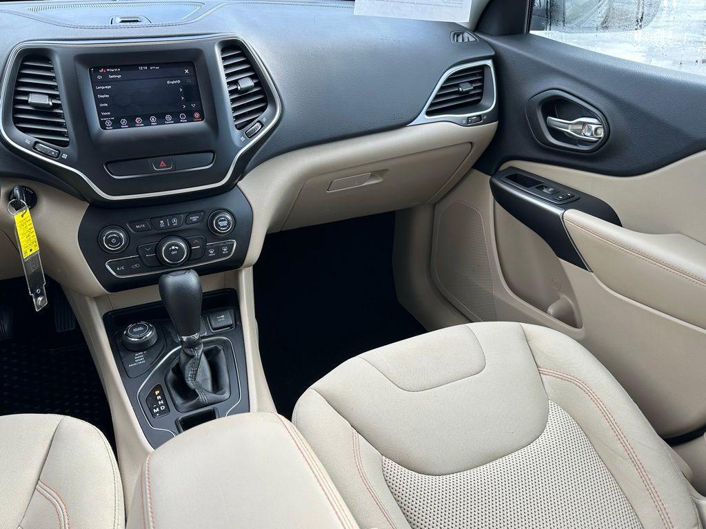 used 2020 Jeep Cherokee car, priced at $19,417