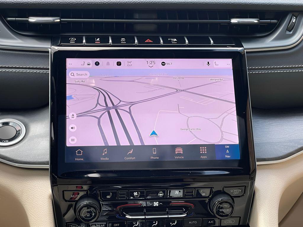 new 2025 Jeep Grand Cherokee car, priced at $49,833