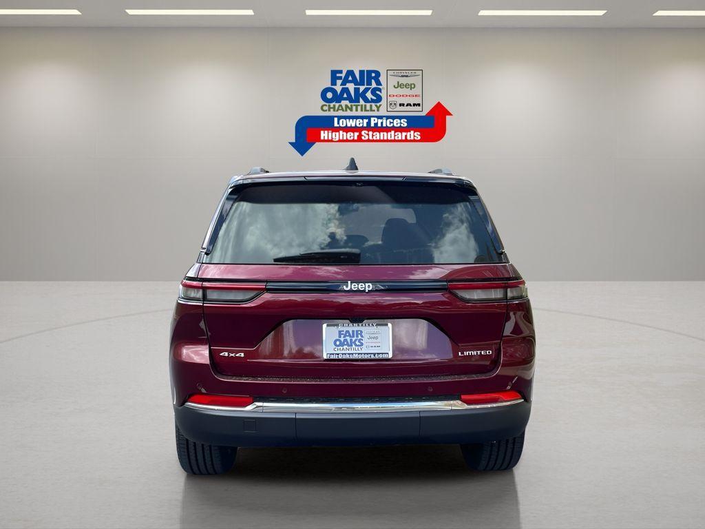 new 2025 Jeep Grand Cherokee car, priced at $49,833