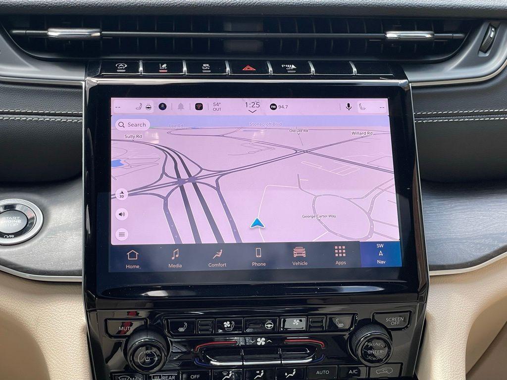 new 2025 Jeep Grand Cherokee car, priced at $47,833
