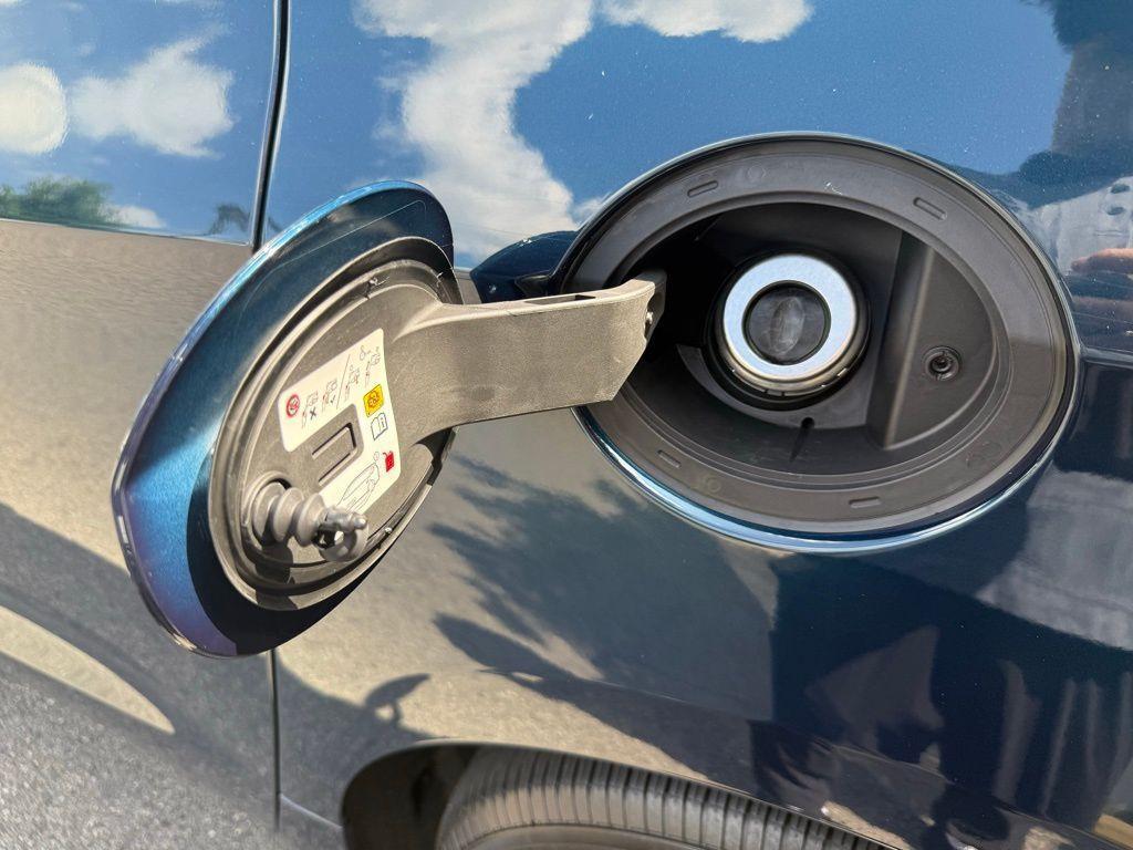 used 2024 Chrysler Pacifica Hybrid car, priced at $32,997