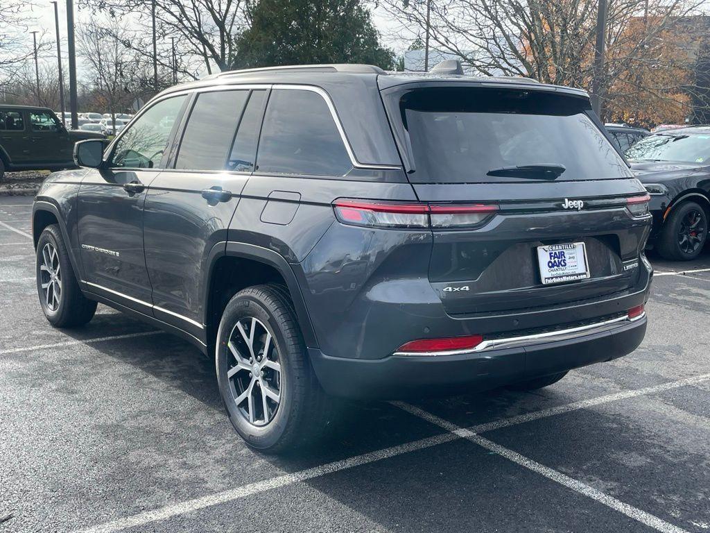 new 2025 Jeep Grand Cherokee car, priced at $49,344