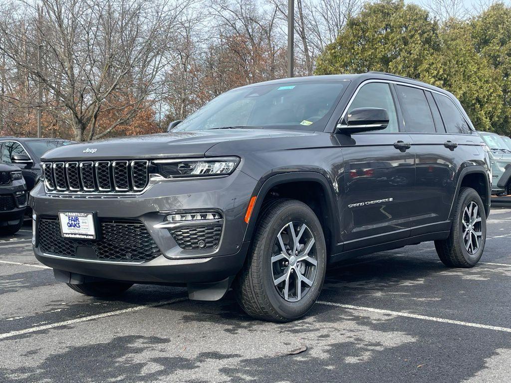 new 2025 Jeep Grand Cherokee car, priced at $49,344