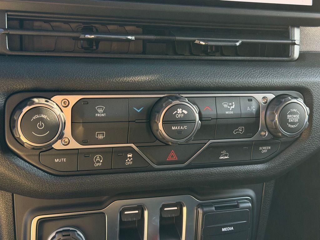 new 2026 Jeep Wrangler car, priced at $37,229