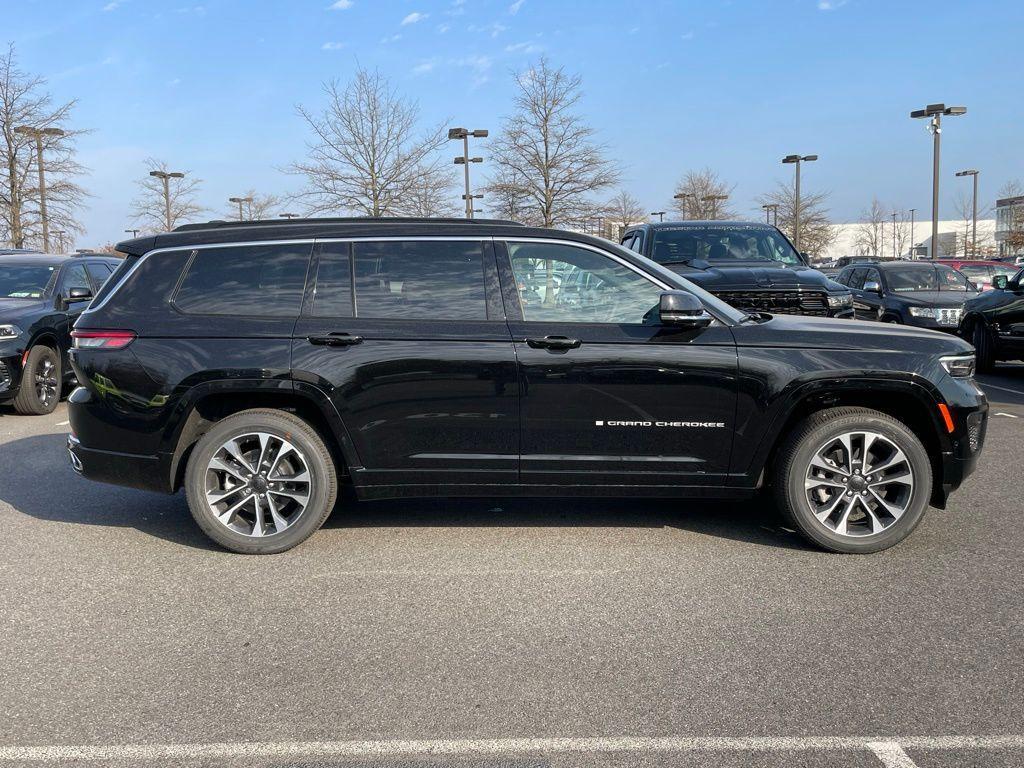 new 2025 Jeep Grand Cherokee L car, priced at $62,897