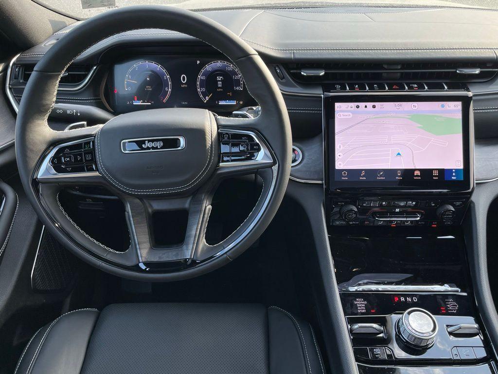 new 2025 Jeep Grand Cherokee L car, priced at $62,897