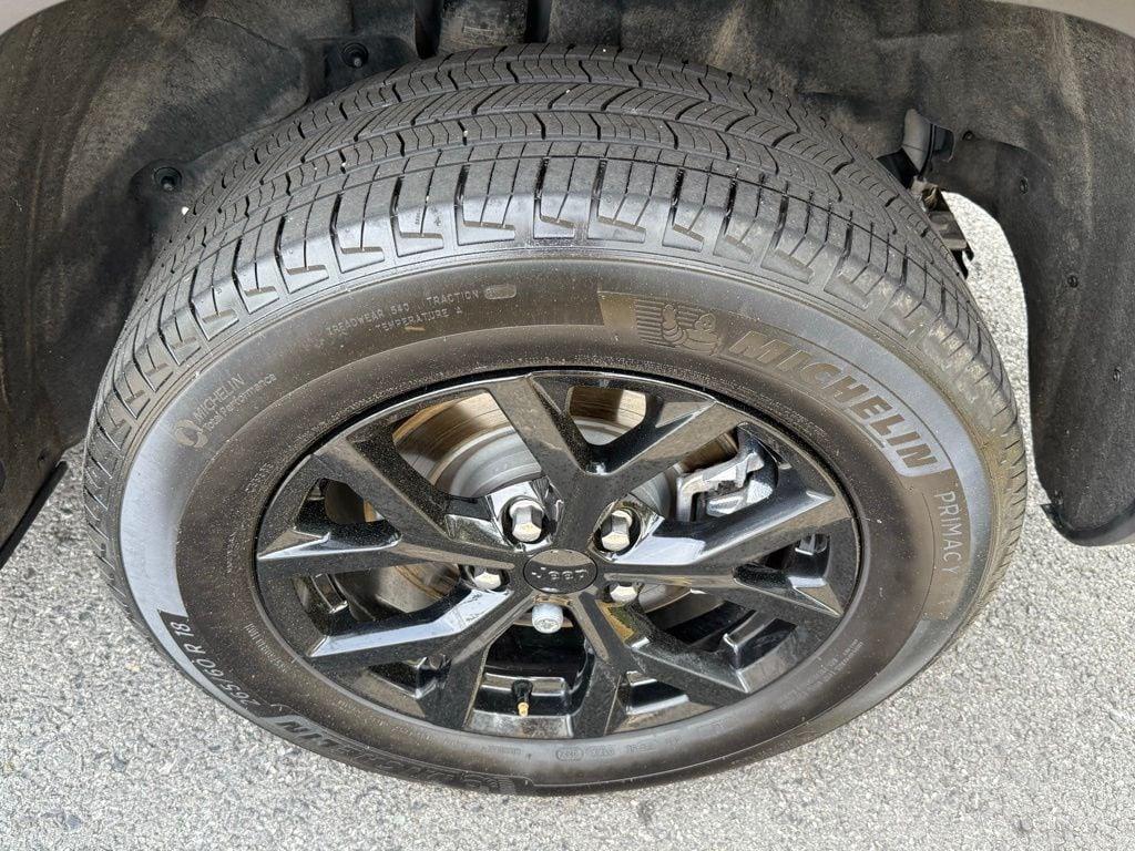 used 2024 Jeep Grand Cherokee L car, priced at $29,505