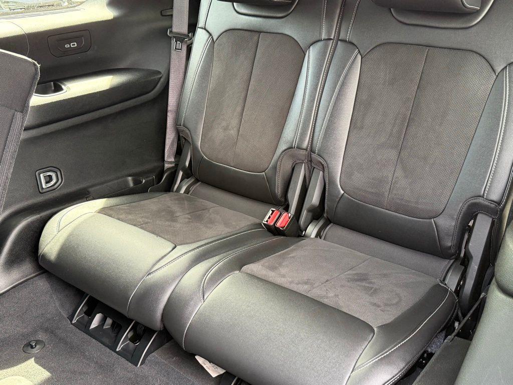 used 2024 Jeep Grand Cherokee L car, priced at $29,505